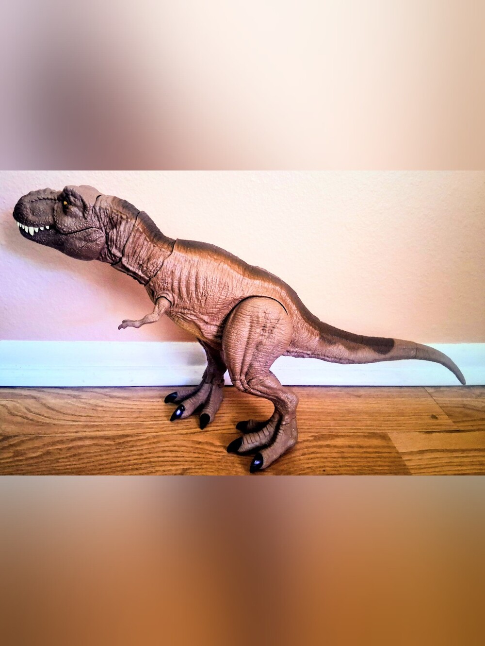 Jarracic Park Roaring, Shaking Action Figure, T Rex